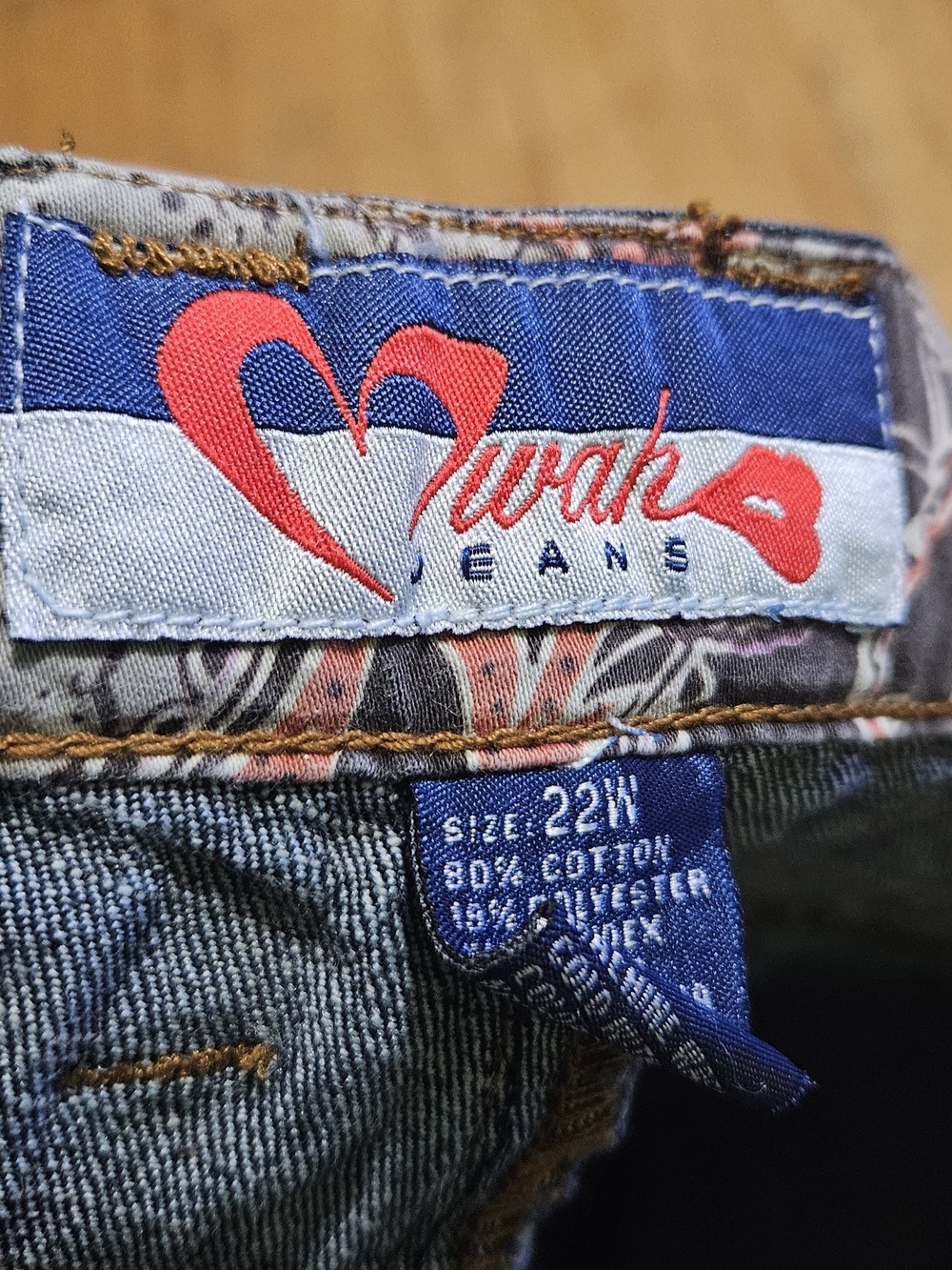 ​Mwah Jeans Women's Plus 22W Capri Denim Dark Wash Ankle Zip Stretch Paisley